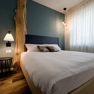 https://locanda-la-cross-adults-only.hotelinveneto.com