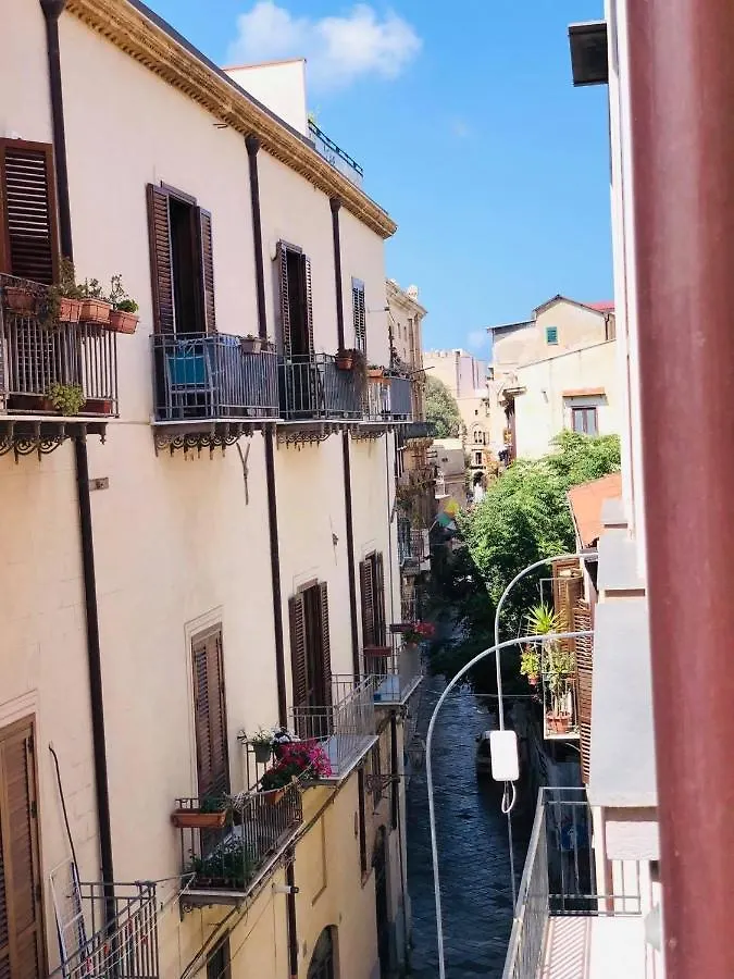B&B Al Piazza Marina Palermo 2*,  Italien
